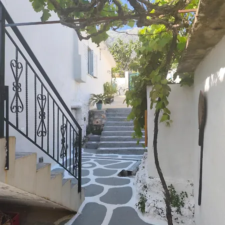 Laboda Apartment Dhërmi
