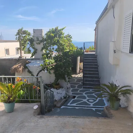 Apartment Laboda Dhërmi